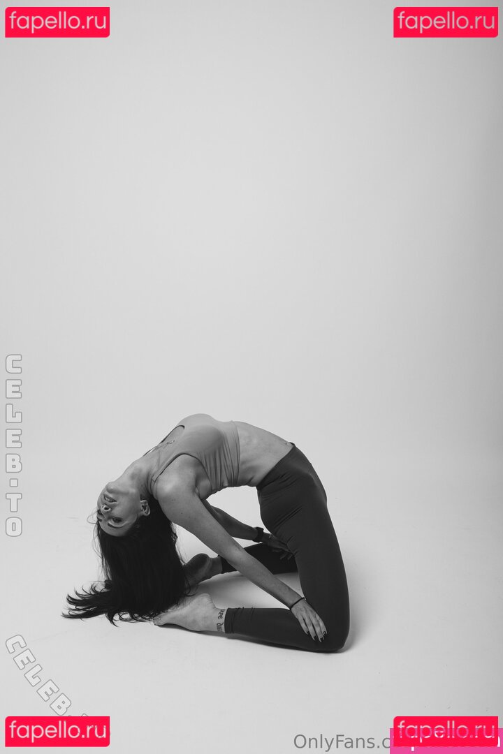 Anis.spa / myspicyani Onlyfans Photo Gallery 