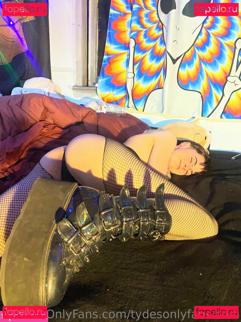 tyde_xo / tydesxoxo Onlyfans Photo Gallery 