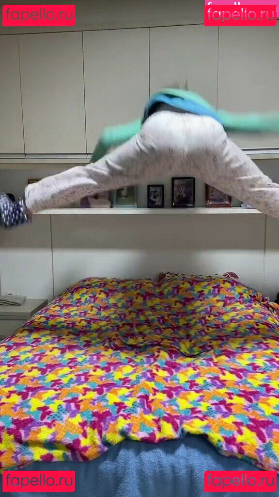 Julia K Barni / juliakbarni Onlyfans Photo Gallery 