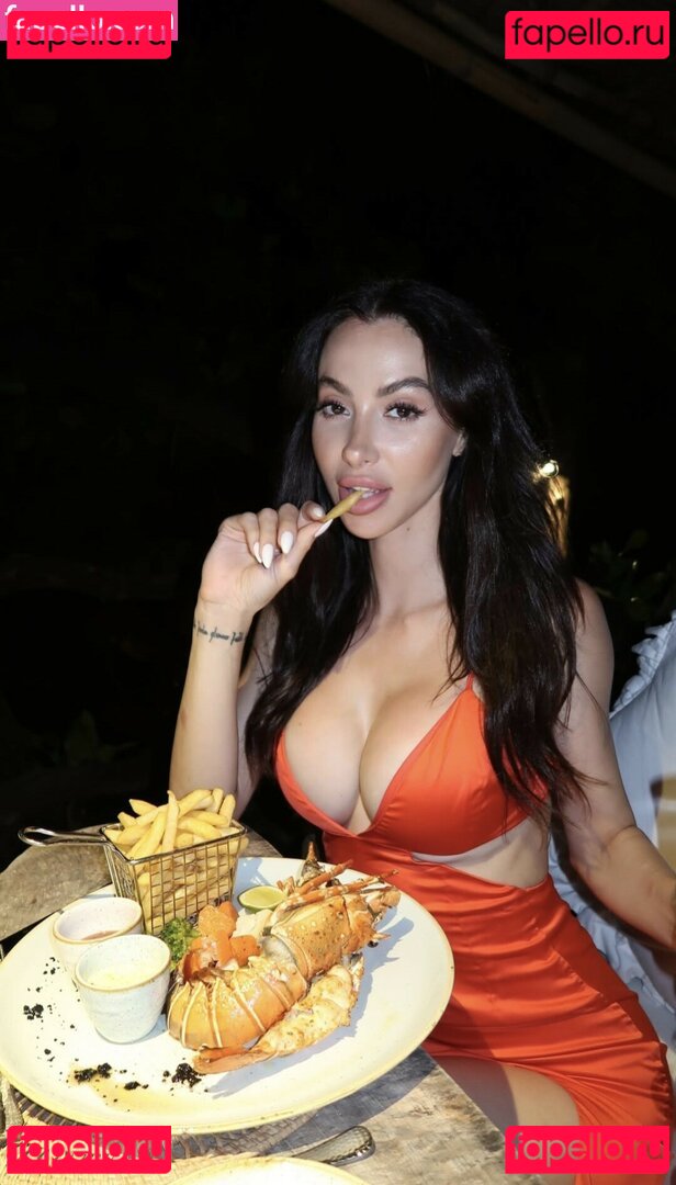 Valentina Fradegrada Nude Onlyfans Photo 24