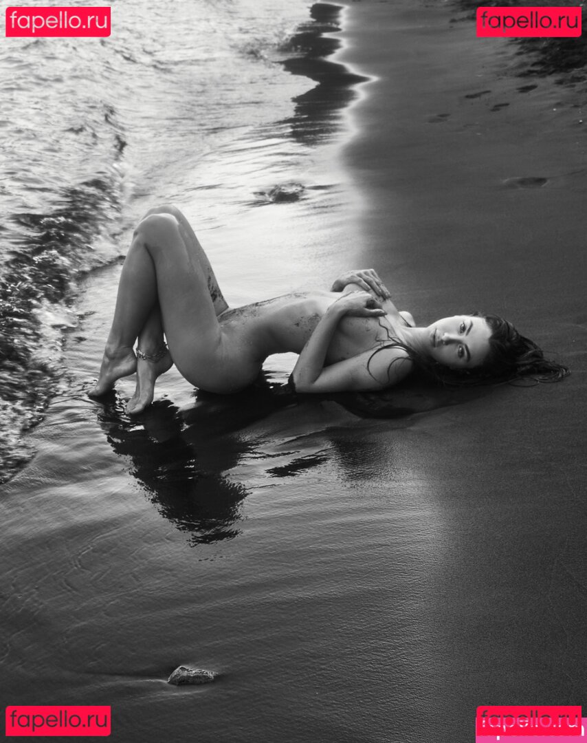 Valentina Fradegrada Nude Onlyfans Photo 18