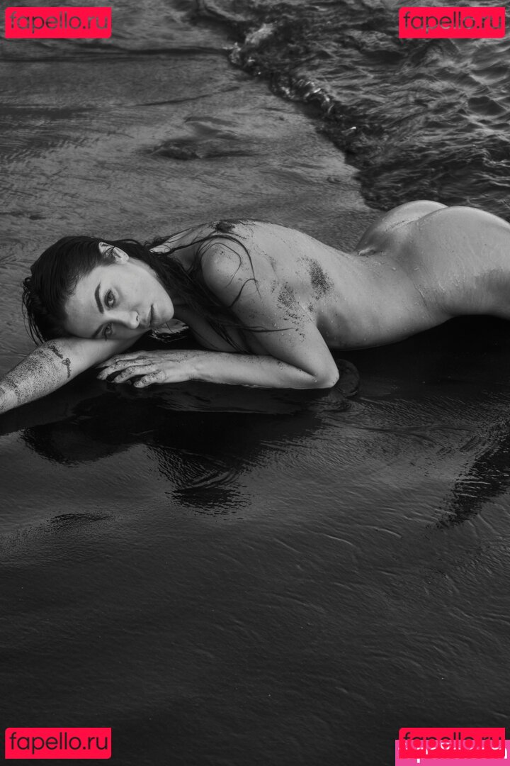 Valentina Fradegrada Nude Onlyfans Photo 15
