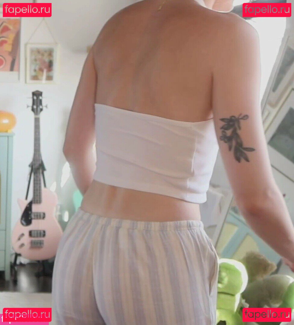 Soupforeloise Nude Onlyfans Photo 10