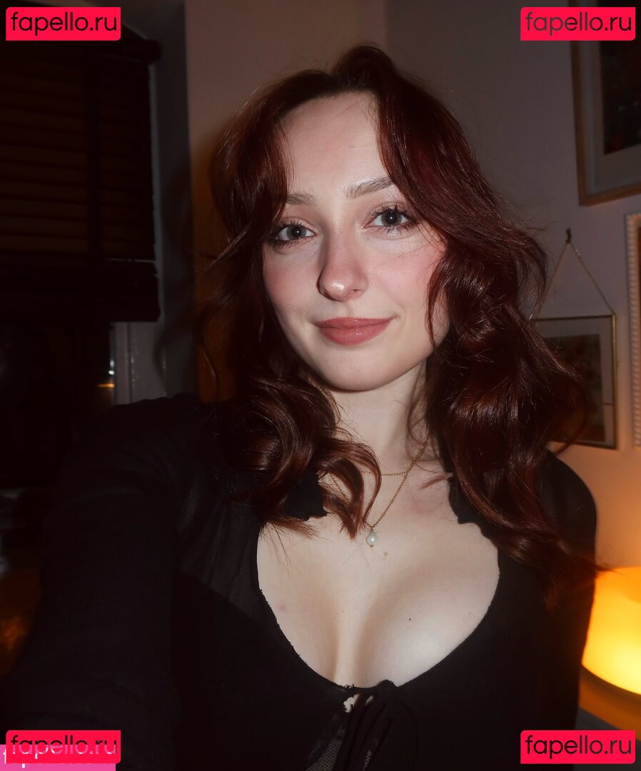 Soupforeloise Nude Onlyfans Photo 4
