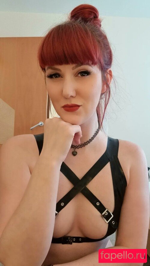 Eevee Nude Onlyfans Photo 26
