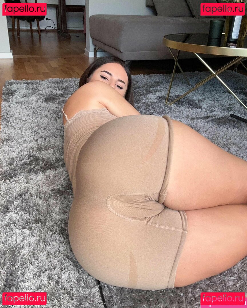 iammarlynb / marlynb Onlyfans Photo Gallery 