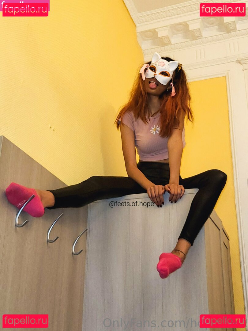 hope.feet Nude Onlyfans Photo 25