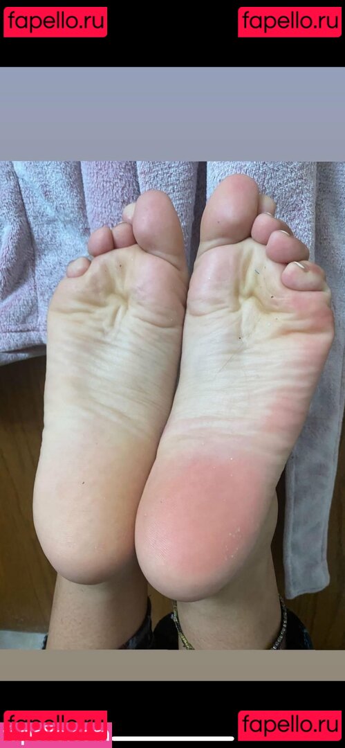 Goddess Mimi Nude Onlyfans Photo 7