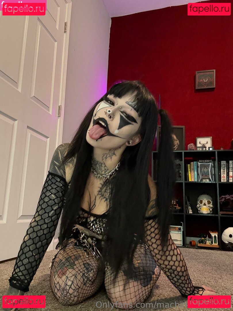 HotGothMlf / yourhotm.lf / yourhotmlf Onlyfans Photo Gallery 