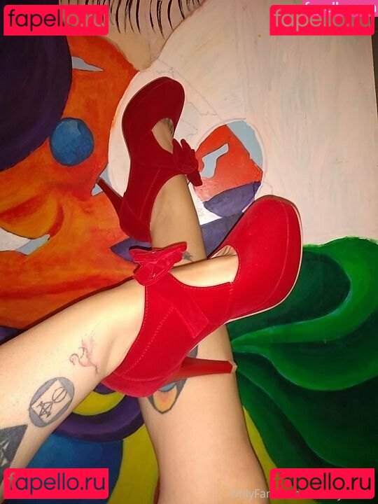 ferralynriver / kimonocamkats Onlyfans Photo Gallery 