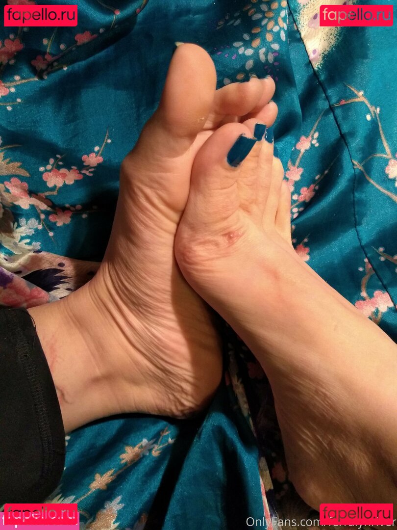 ferralynriver / kimonocamkats Onlyfans Photo Gallery 