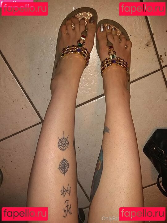 ferralynriver / kimonocamkats Onlyfans Photo Gallery 