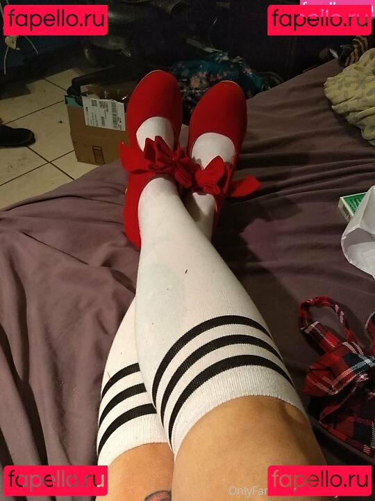 ferralynriver / kimonocamkats Onlyfans Photo Gallery 