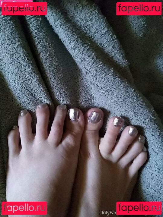 ferralynriver / kimonocamkats Onlyfans Photo Gallery 