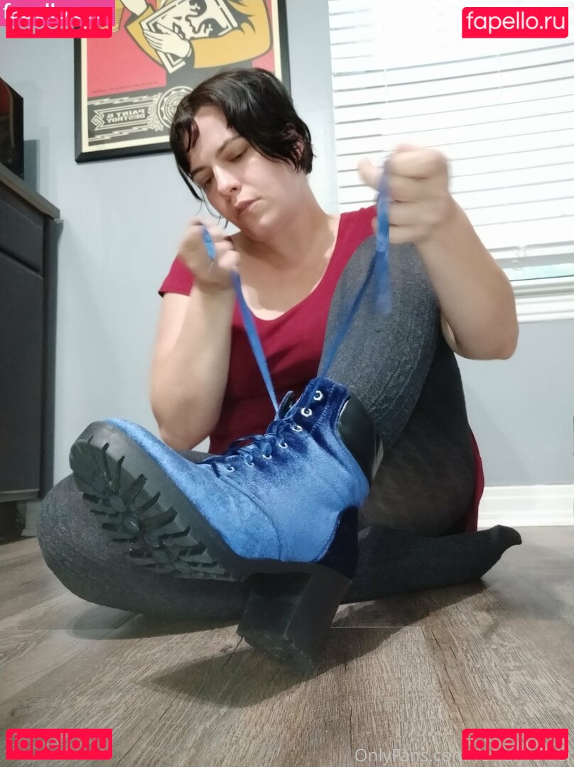 ferralynriver / kimonocamkats Onlyfans Photo Gallery 