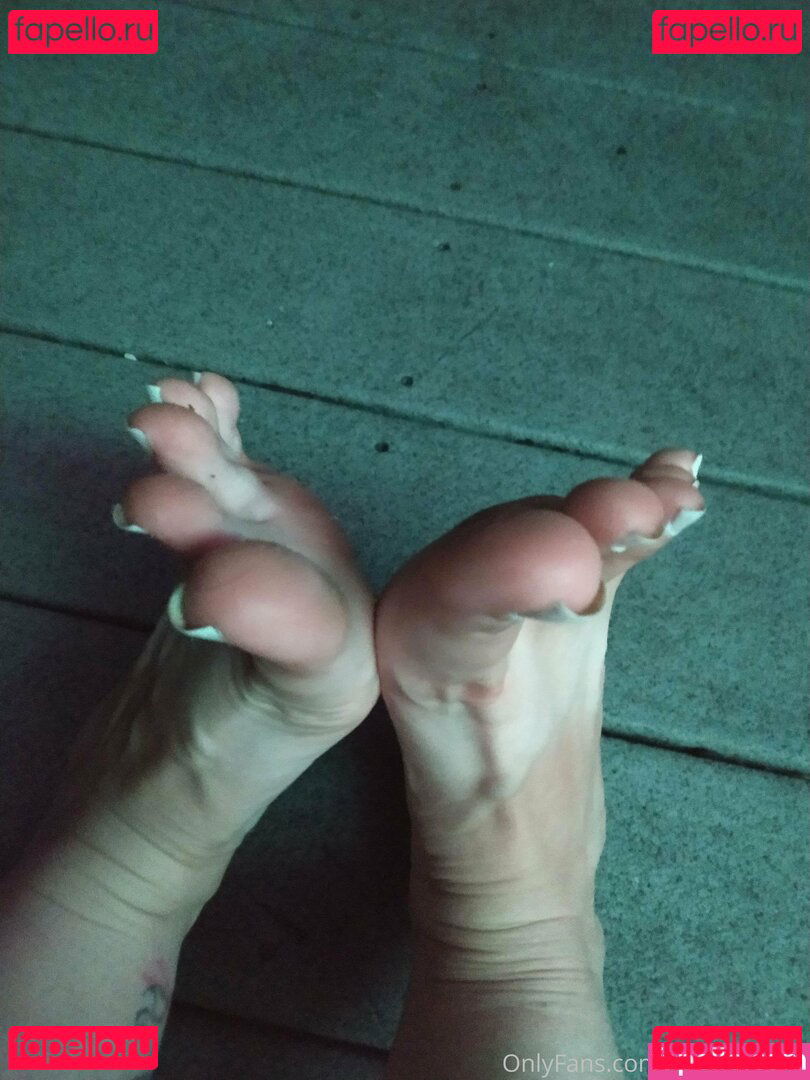 ferralynriver / kimonocamkats Onlyfans Photo Gallery 