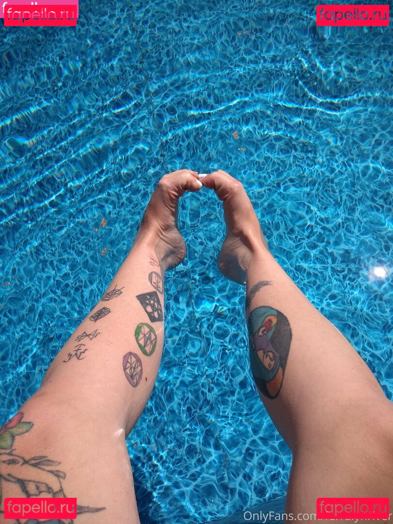 ferralynriver / kimonocamkats Onlyfans Photo Gallery 