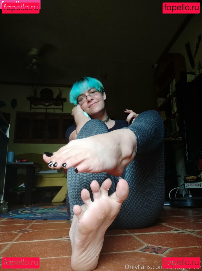 ferralynriver / kimonocamkats Onlyfans Photo Gallery 