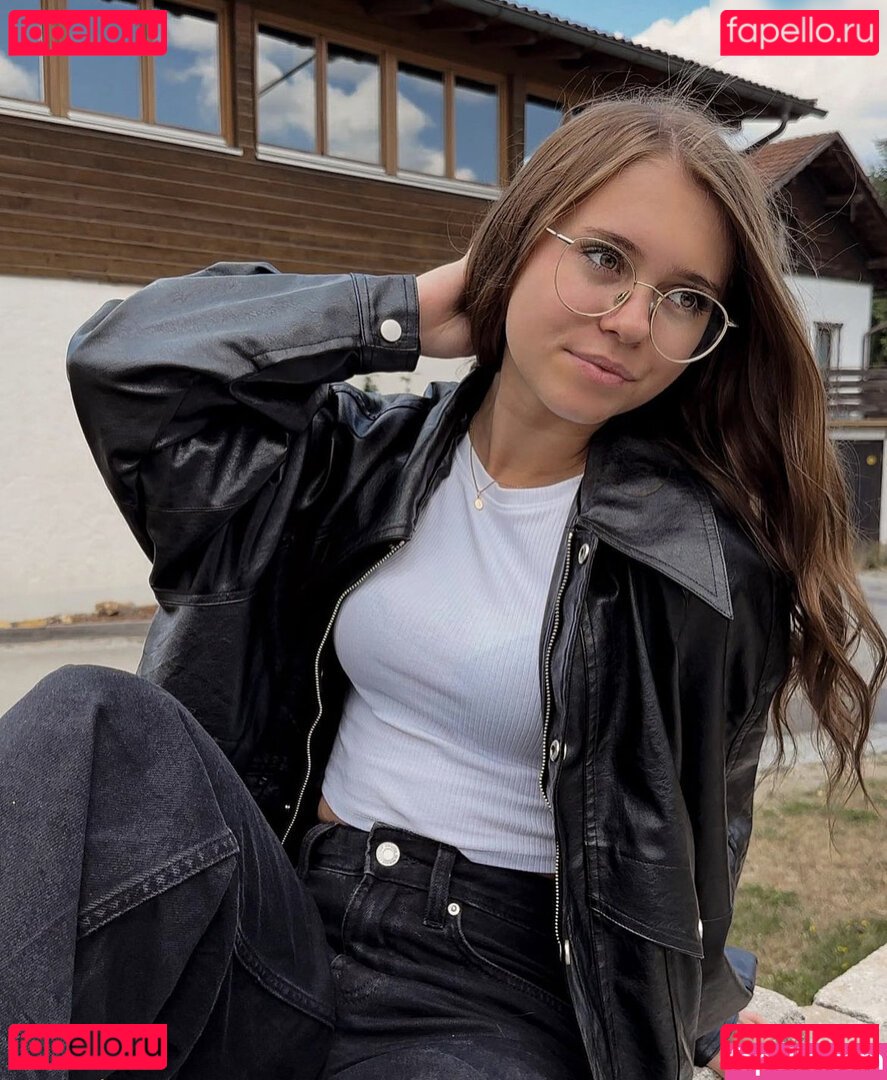 Anna Kauer / anna_kauer / anna_kauer04 Onlyfans Photo Gallery 