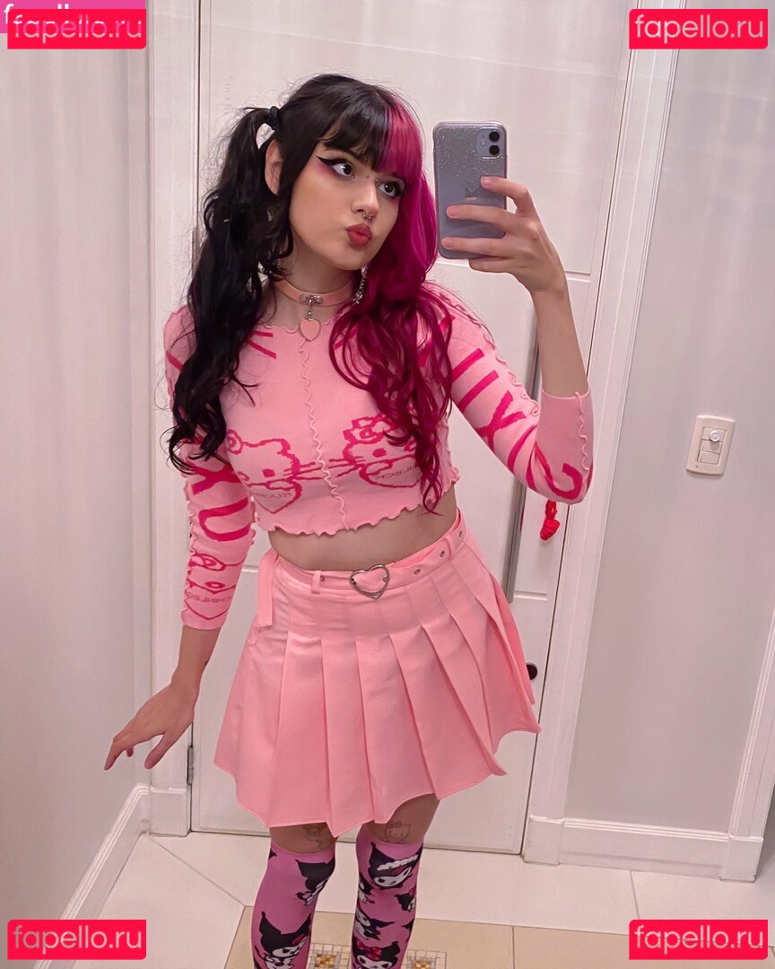 Cherry Bella / bellabeyyer Onlyfans Photo Gallery 