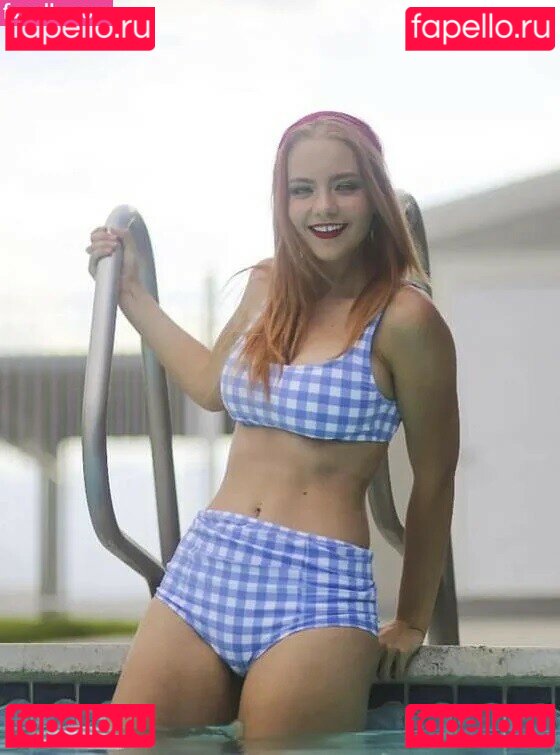 HalcyBella Onlyfans Photo Gallery 