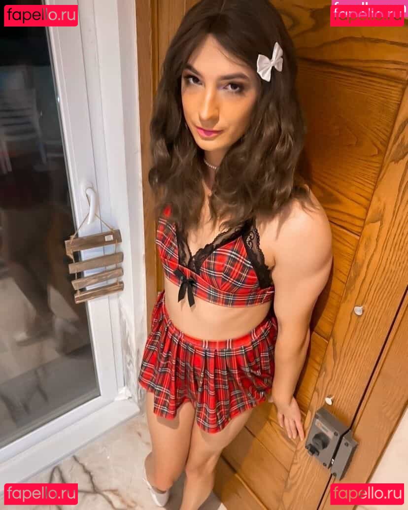 Sissy Bella Nude Onlyfans Photo 21