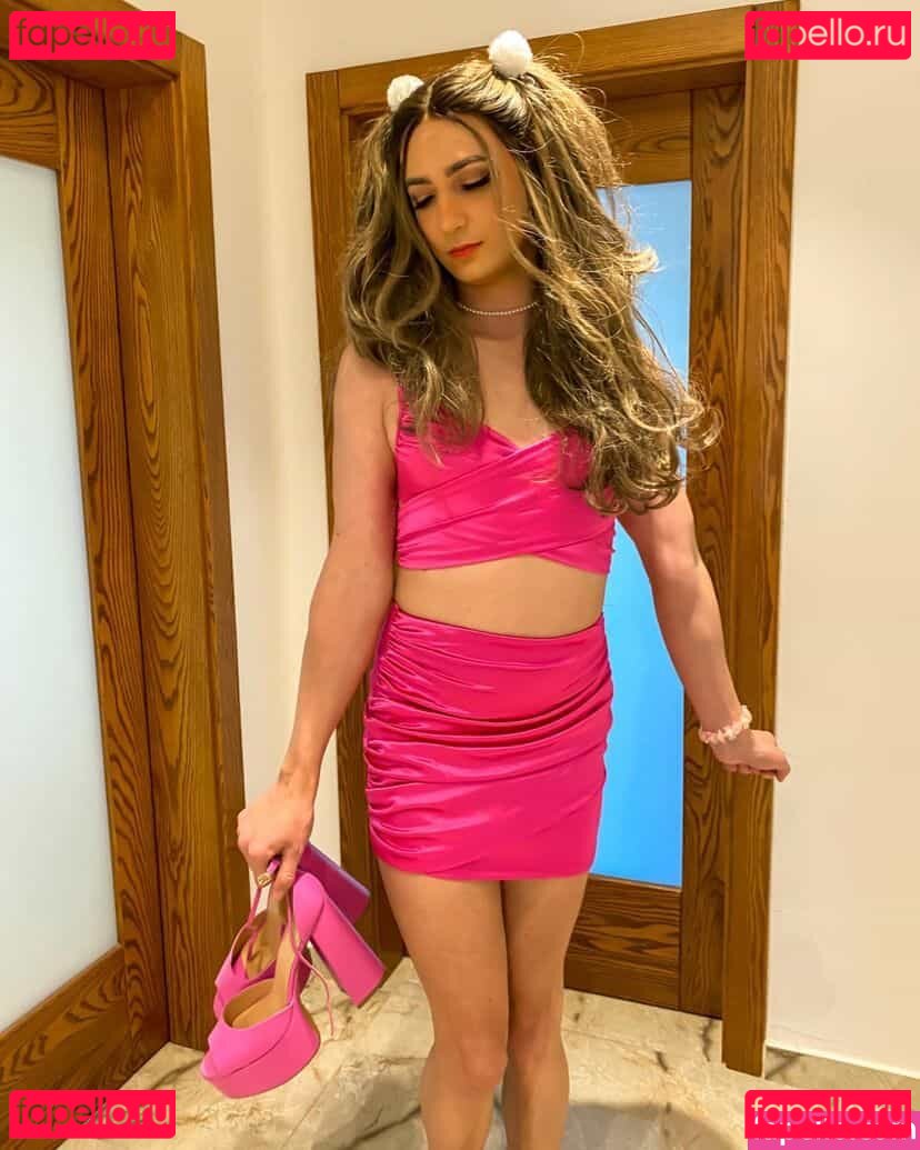 Sissy Bella Nude Onlyfans Photo 4