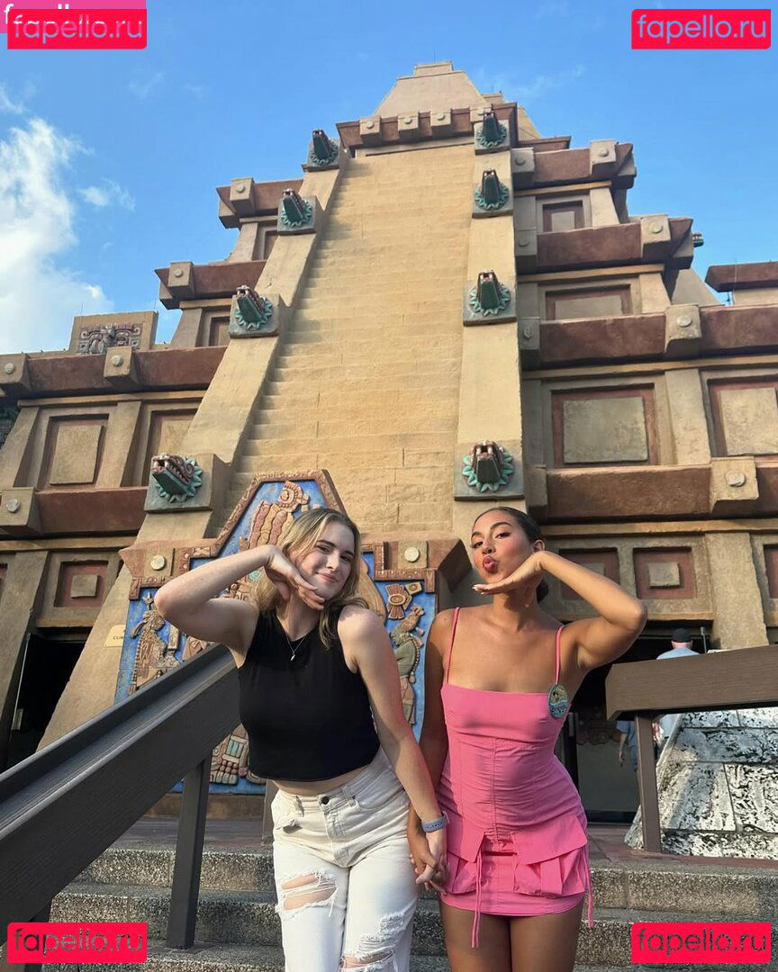 brenda.ricaldez / brenditahelena Onlyfans Photo Gallery 