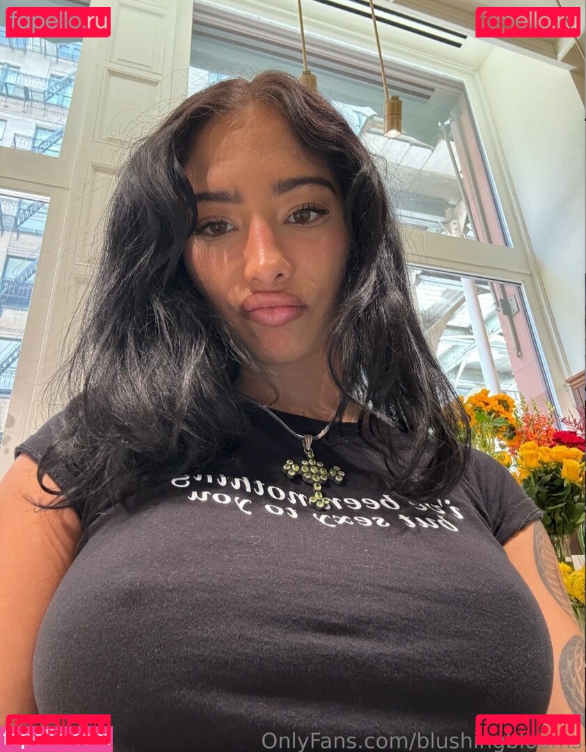 Blushing Blooms Nude Onlyfans Photo 31
