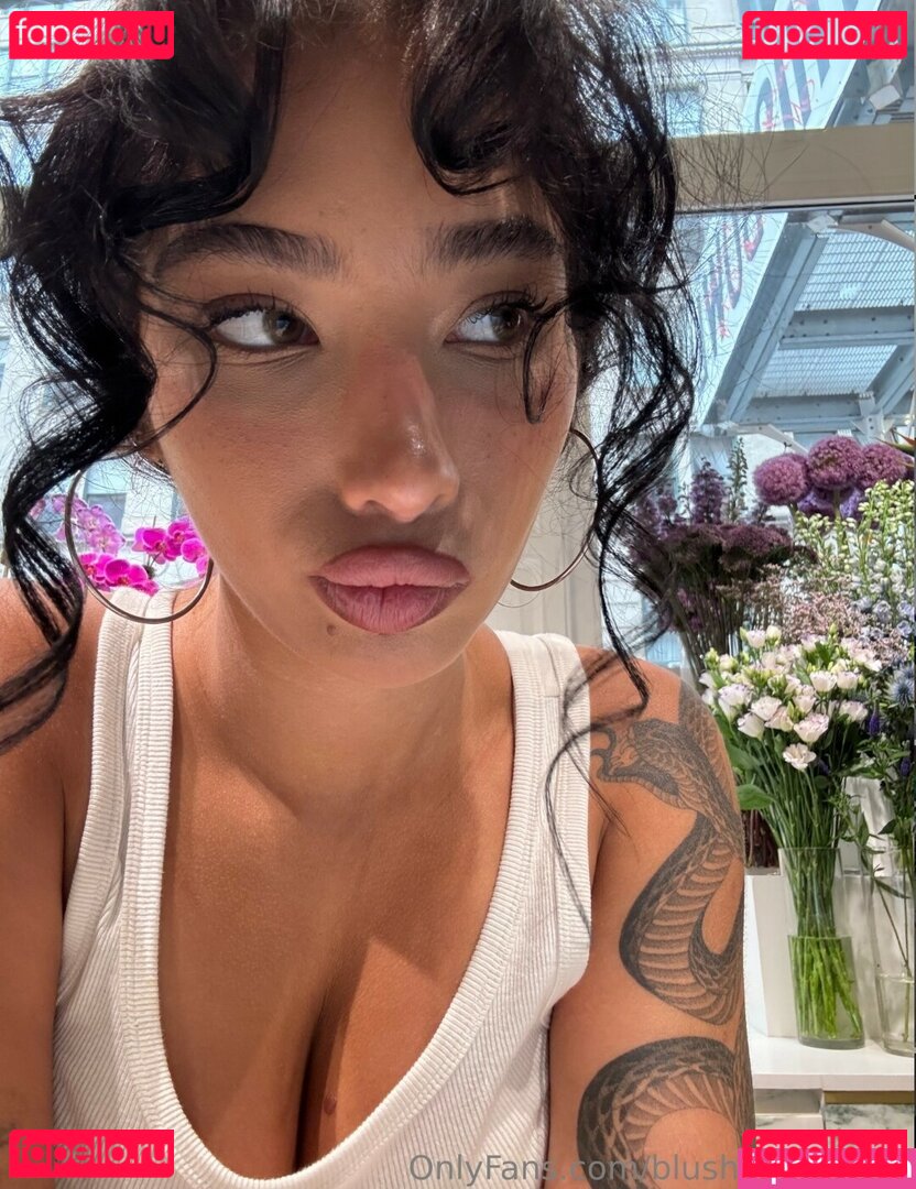 Blushing Blooms Nude Onlyfans Photo 28