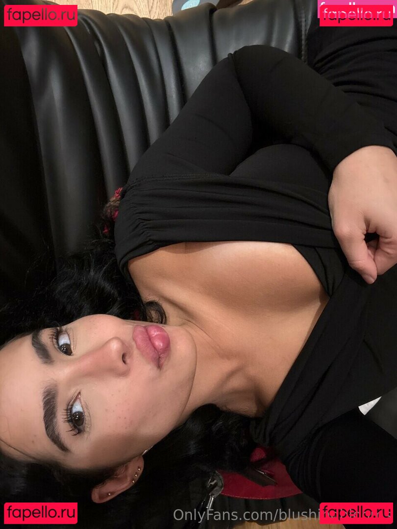 Blushing Blooms Nude Onlyfans Photo 10