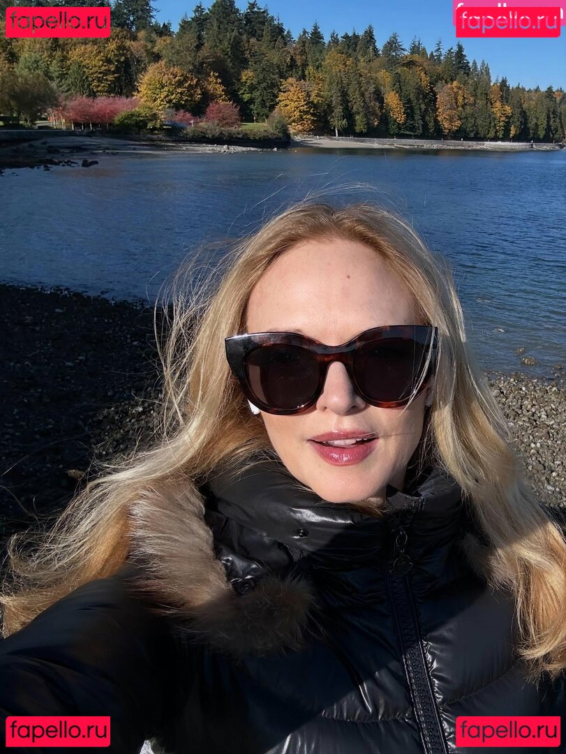 Heather Graham Nude Onlyfans Photo 20
