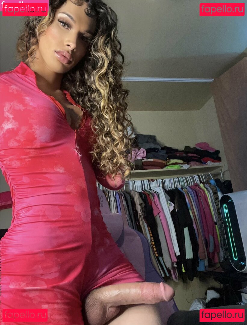 TheBratWayy Nude Onlyfans Photo 9