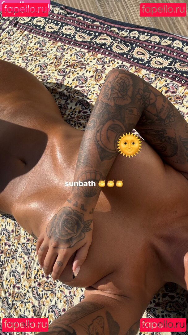 Julia Bhering Nude Onlyfans Photo 22