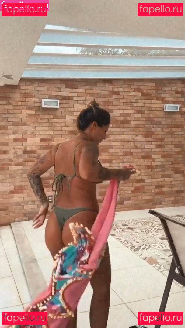 Julia Bhering Nude Onlyfans Photo 11