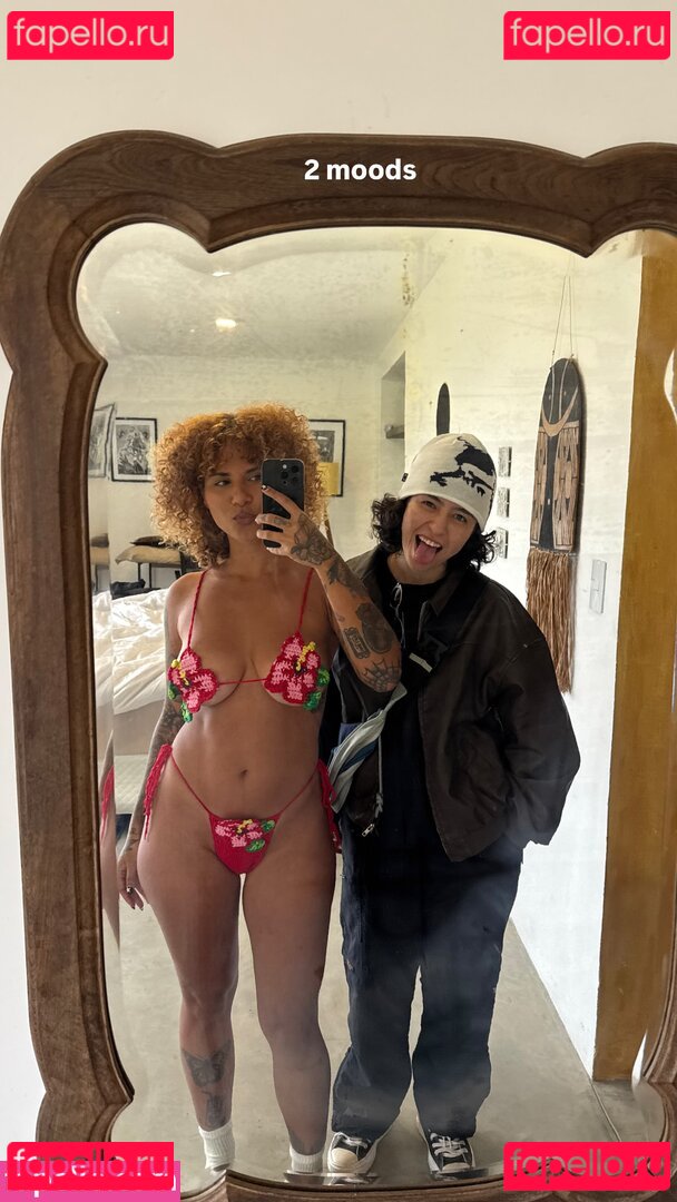 Julia Bhering Nude Onlyfans Photo 5