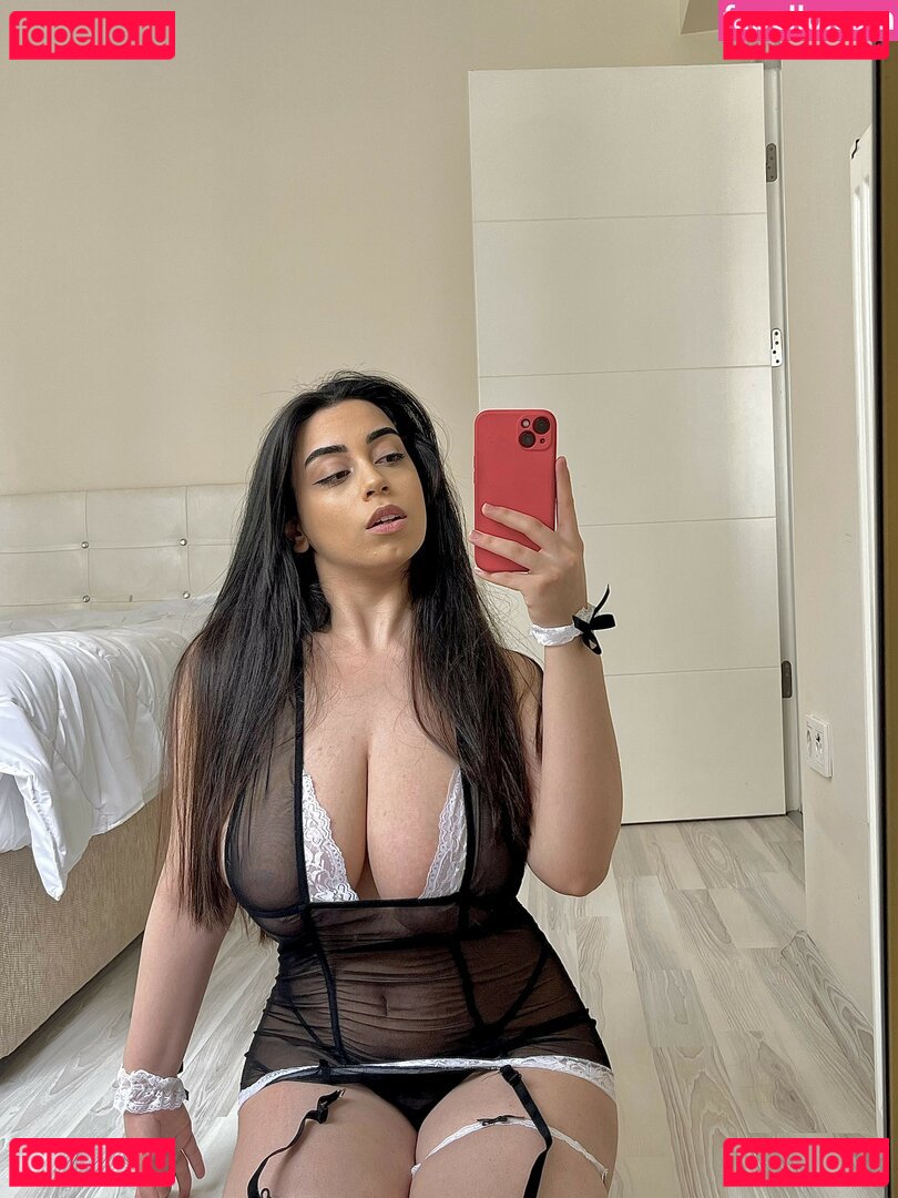 Merve Damla Nude Onlyfans Photo 35