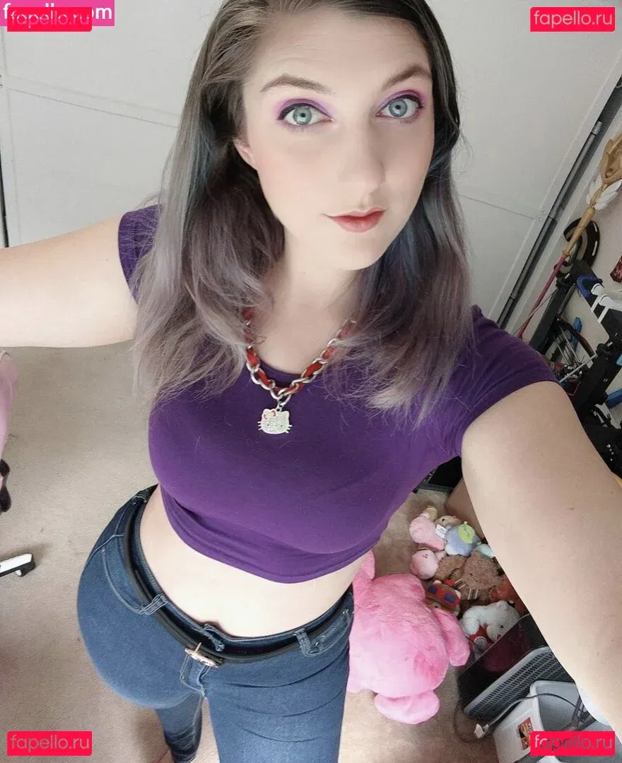 Mel Capperino-Garcia Onlyfans Photo Gallery 