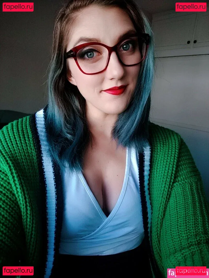 Mel Capperino-Garcia Onlyfans Photo Gallery 