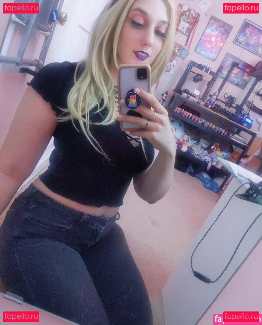 Mel Capperino-Garcia Onlyfans Photo Gallery 