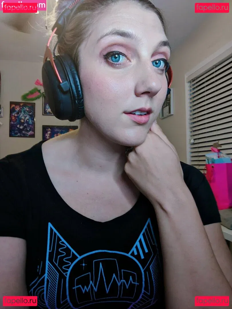 Mel Capperino-Garcia Onlyfans Photo Gallery 