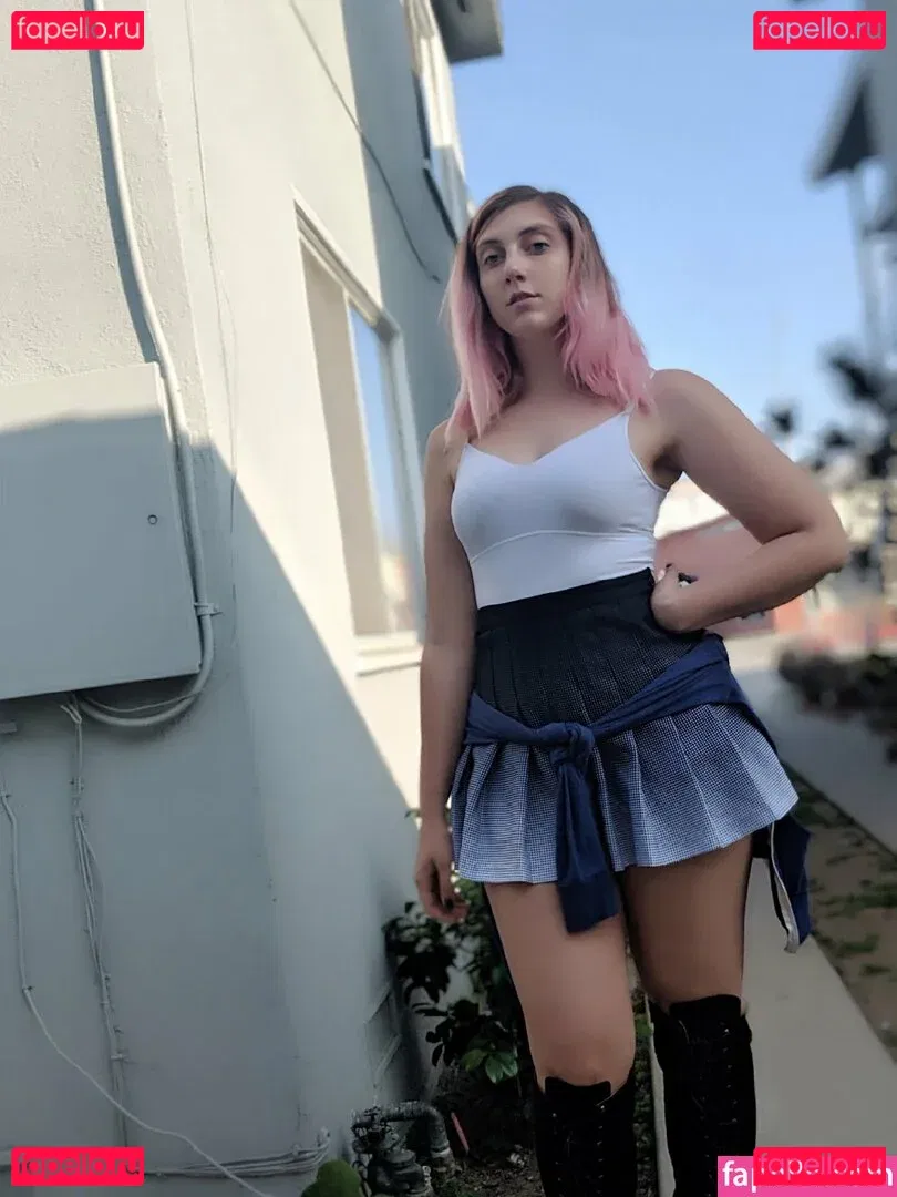 Mel Capperino-Garcia Onlyfans Photo Gallery 