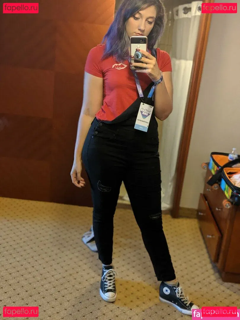 Mel Capperino-Garcia Onlyfans Photo Gallery 