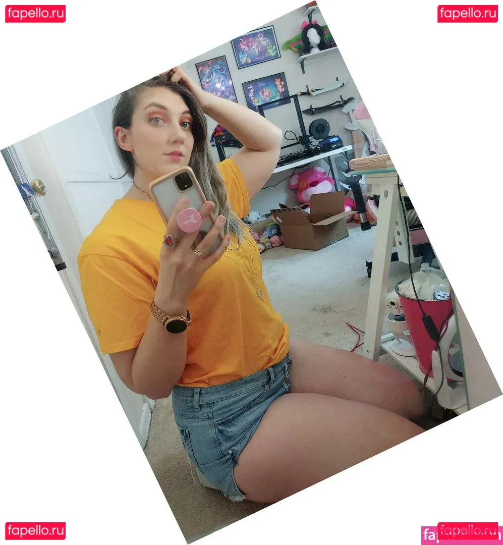 Mel Capperino-Garcia Onlyfans Photo Gallery 