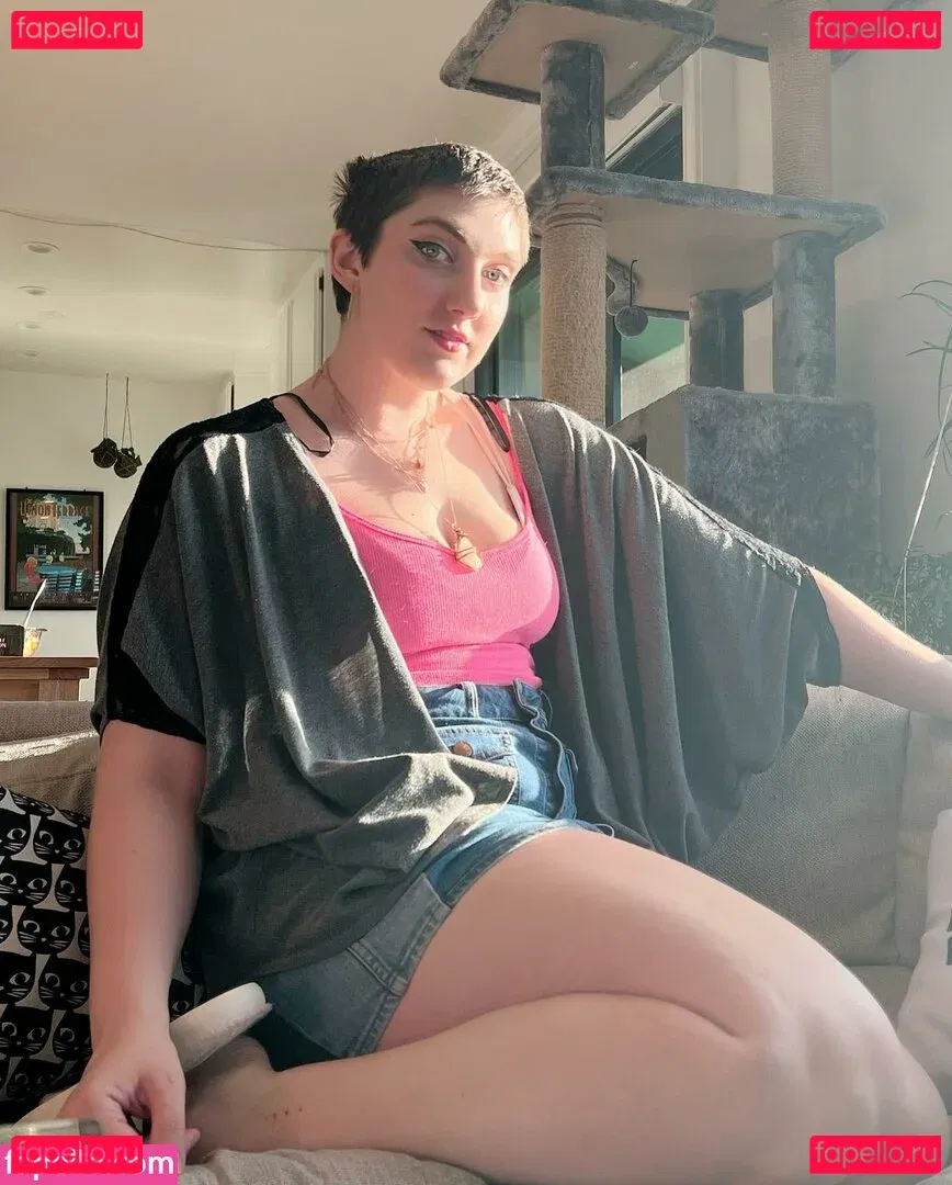 Mel Capperino-Garcia Onlyfans Photo Gallery 