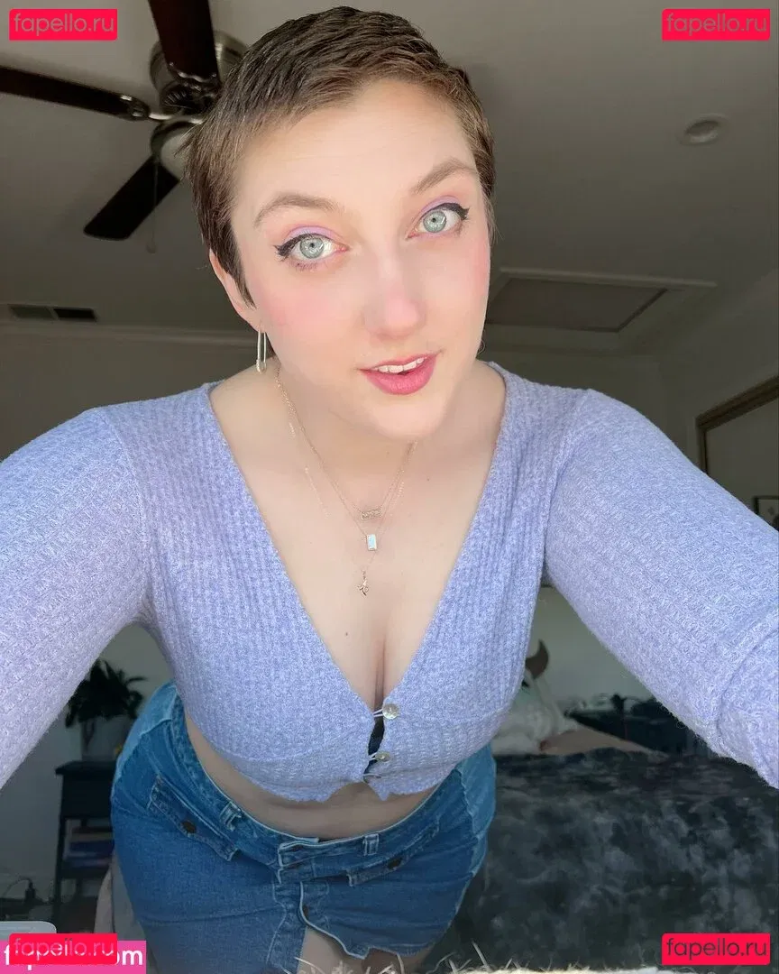 Mel Capperino-Garcia Onlyfans Photo Gallery 