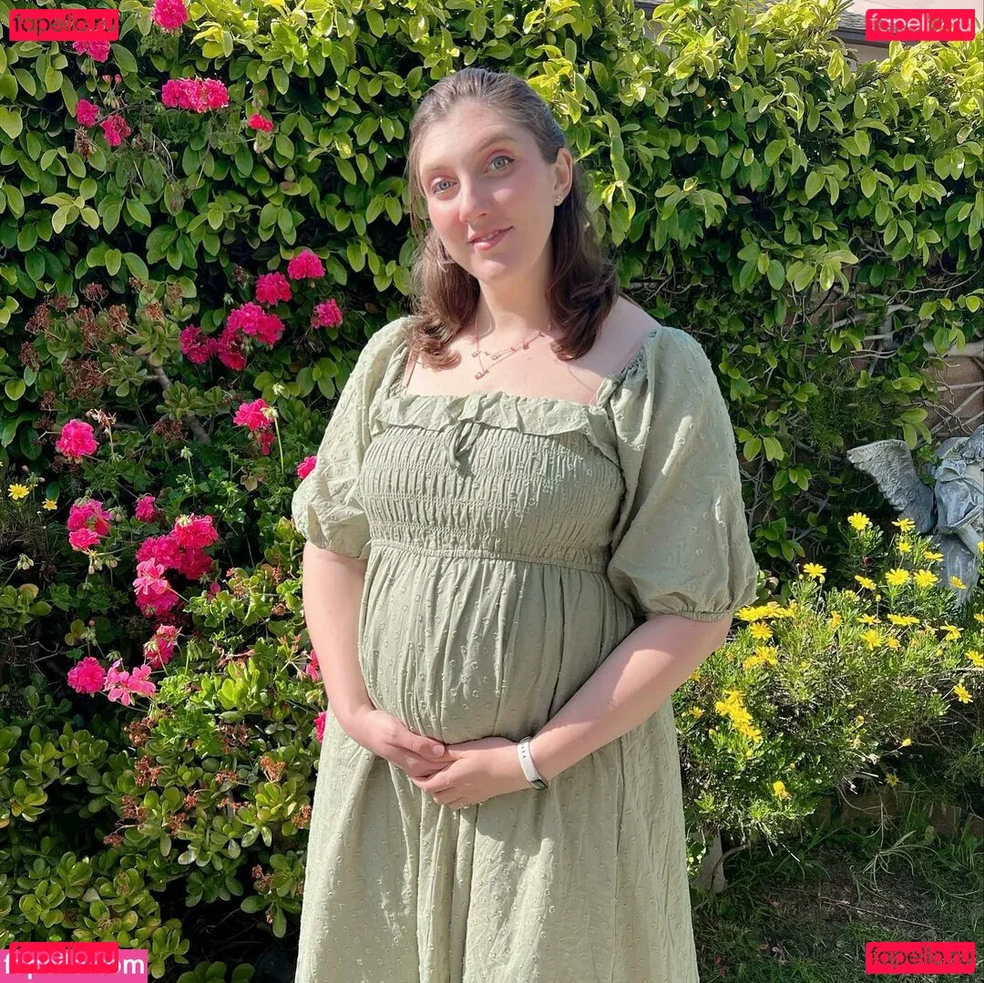 Mel Capperino-Garcia Onlyfans Photo Gallery 