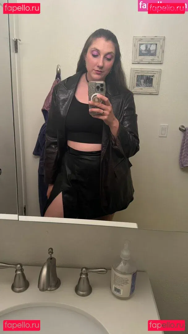 Mel Capperino-Garcia Onlyfans Photo Gallery 