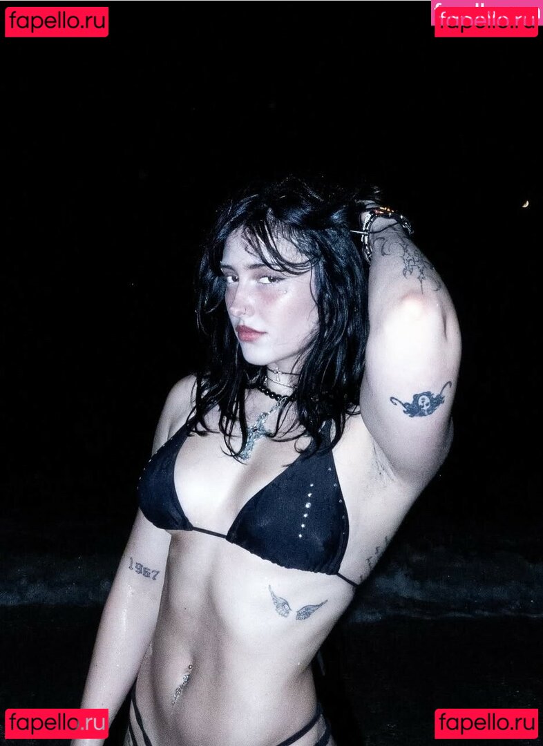 Ellie.moore04 / Elliemoore / Ellmari.e / elliemoore_official Onlyfans Photo Gallery 