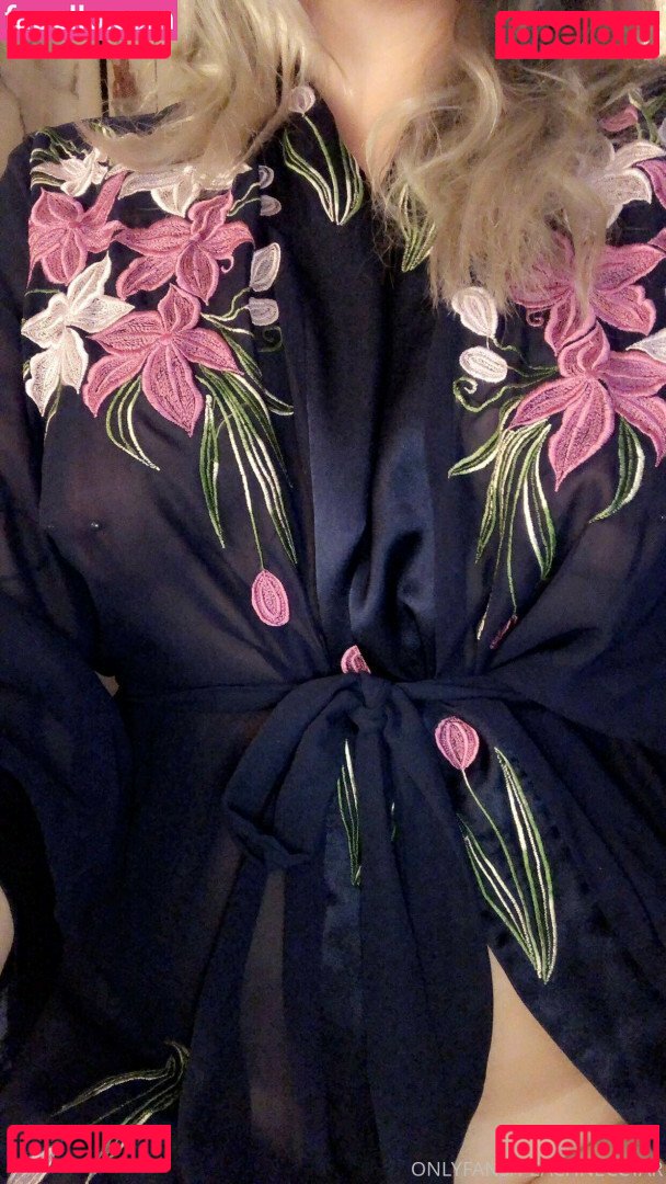 Peach Necctar / Peach.necctar / https: / peachnecctar Onlyfans Photo Gallery 